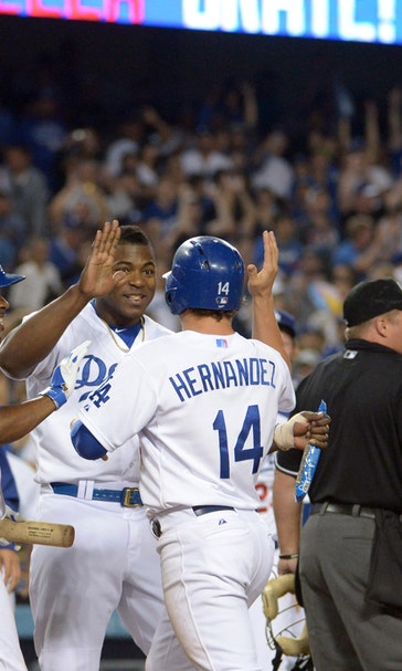 Rangers lose to Dodgers on Kela's balk in 9th
